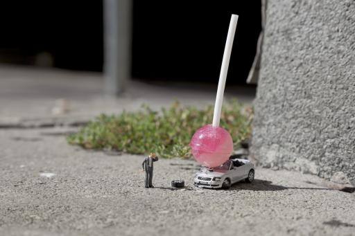 Slinkachu:Damn Kids 